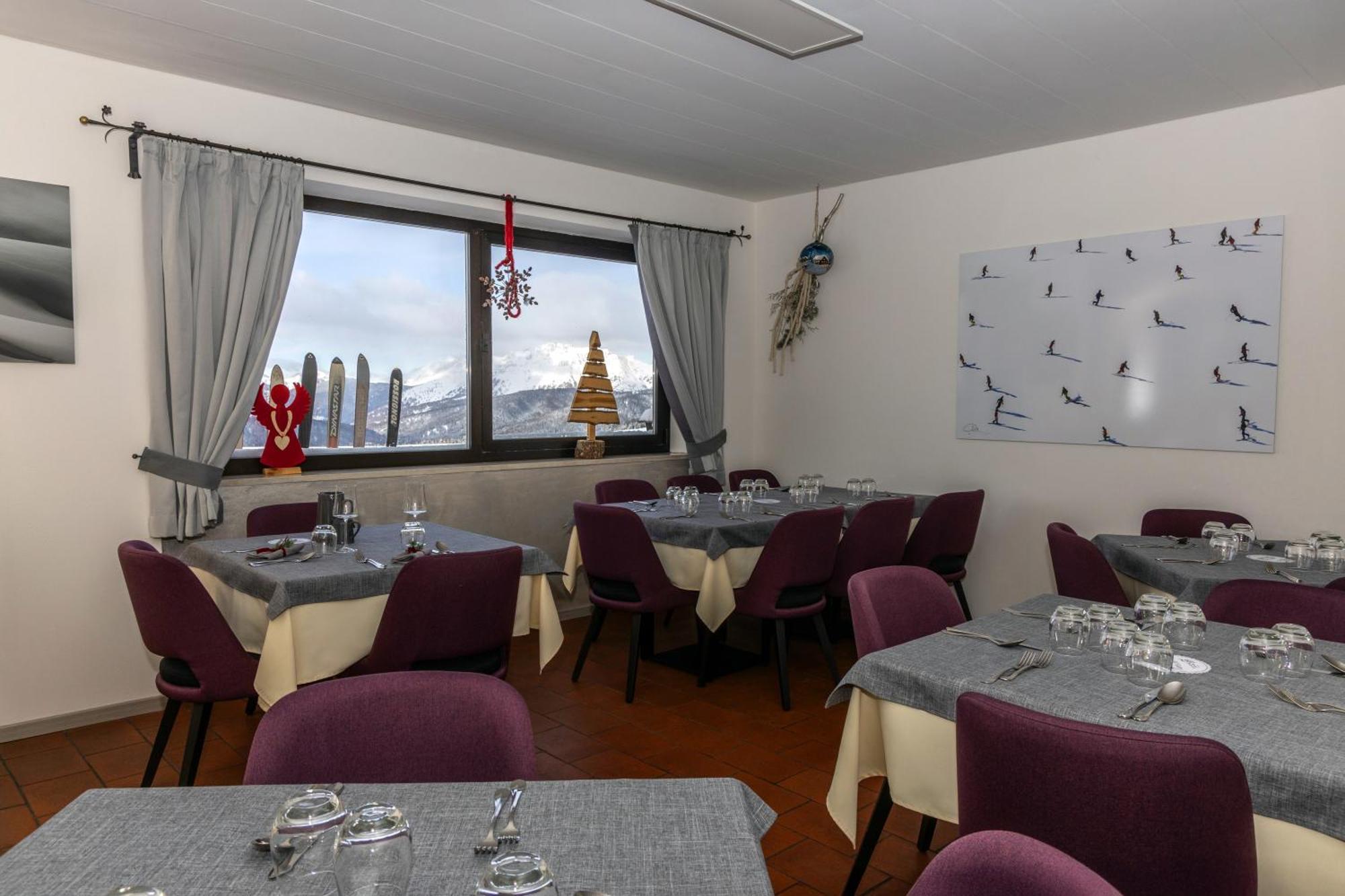 Albergo Venezia Пасо Роле Екстериор снимка