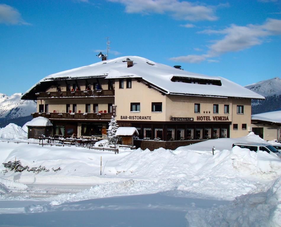 Albergo Venezia Пасо Роле Екстериор снимка